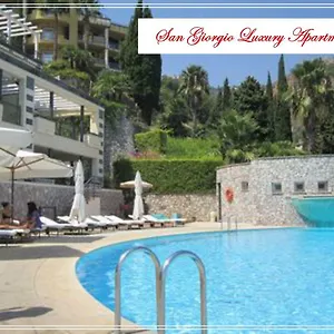 Appartement San Giorgio Luxury Taormina-panoramic Pool & Parking Space, Taormine
